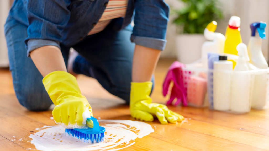 Top 15 Powerful Eco-Friendly Wood Floors Cleaning Tips!