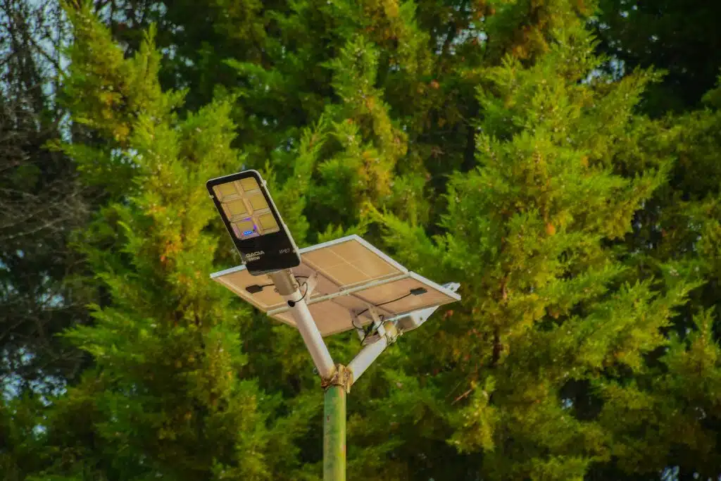 Self-Cleaning Solar Street Lamps: Research and Technology